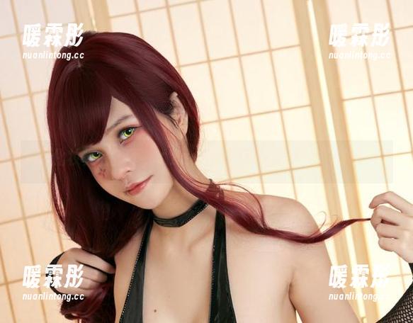 Azami 化妆舞会?不,Azami的万圣节精选更具创意