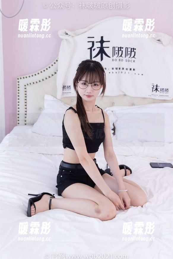 BoBoSocks袜啵啵-小甜豆 BoBoSocks袜啵啵 - 小甜豆的旗袍写真,一不小心就被这些优雅“撩”到了
