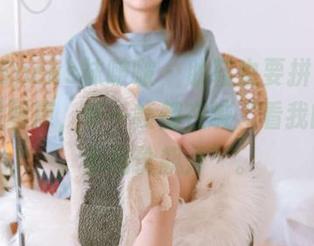 BoBoSocks袜啵啵 - 脱鞋也要拼，瑶瑶的裸足图库，每一帧都在喊“看我的脚趾，市场价飙升”。