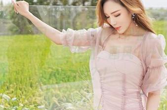 Feilin嗲囡囡 - 无敌自拍：伊蓓Eva教你这些年学到的免费作品，画风……好像不是太对？！