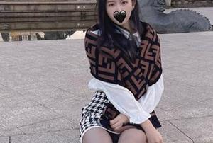 微密圈 - 再日常不过的July芝岚，为什么拍出来的壁纸总有种说不出的优雅？