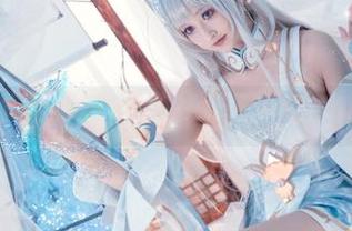 黑白的图像，Luisa_零纱从里面低声嘀咕！