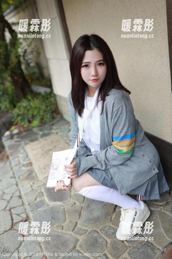 MFStar模范学院-Laura苏雨彤 MFStar模范学院 - Laura苏雨彤泳装合集,翻看图片像是潜入了五光十色的海洋。