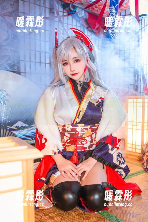 Momoko葵葵的护士照全集：原图能挑战你的预期吗？我不太确定……