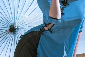 Natsuko夏夏子的居家私房写真：衣服不重要，舒适才是王道