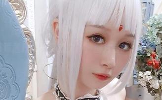 PAKI草莓酱打扮成皮衣女神：图片里的每一幕都在调皮
