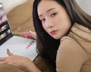 精选了Pia(피아)的‘DJAWA’，恍如在虚幻的渔网里游泳？