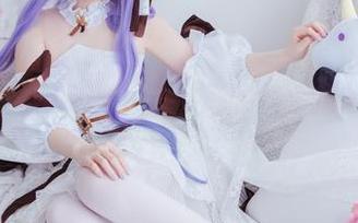 Sayako＿今年4岁的能代cos，堪比女主角的没有表情集