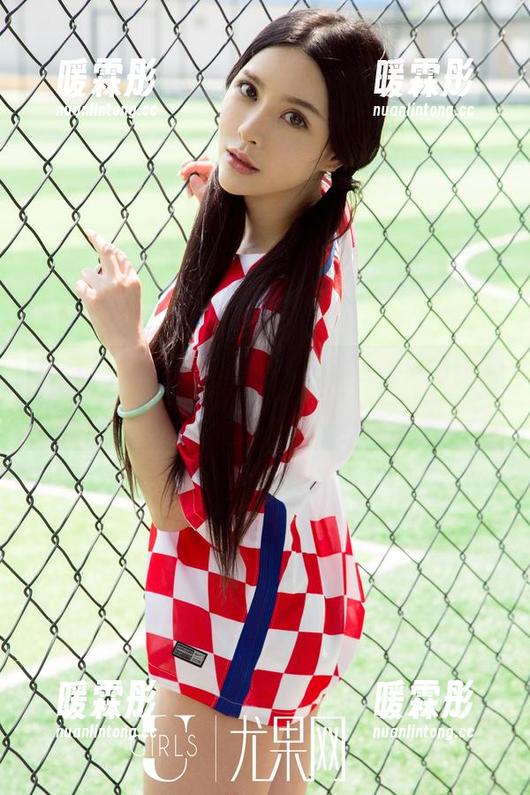 UGirls尤果网-Angela楚楚 UGirls尤果网 - 随着Angela楚楚的比基尼全套图包,我们是不是有点羞羞?