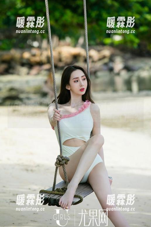 UGirls尤果网 - 大小脚趾的对话：从霓梓心的裸足写真谈起，你到底多爱你的脚？