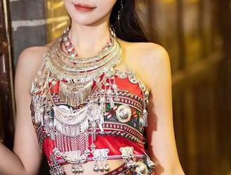 XIAOYU语画界 - 诗诗kiki的纯白合集：下载前需备好墨镜，别被晃到！