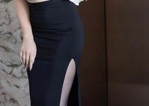 Xiuren秀人网 - 小兔纯纯的兔女郎写真，有点儿萌的同时，还夹杂着些小撩。