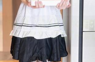 Xiuren秀人网 - 战姝羽Zina的礼服图包：多了一层裙子，却减了一层防备