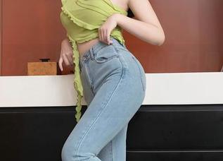 Xiuren秀人网 - 李丽莎的夏日图包：免费获取，清凉加倍！