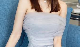 Xiuren秀人网 - 尝试一下偶然的短裙风：白琮瑗在线资源大揭晓