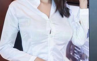 Xiuren秀人网 - 随意一点，赵万灵的短裙写真集，原图中竟暗藏小心机
