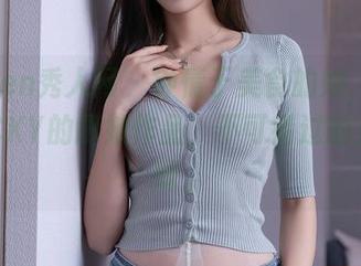 Xiuren秀人网 - 钟情于美食的她，陈雅漫VICKY的厨娘作品，不可错过的另类风味。