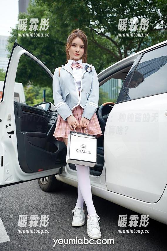 YouMi尤蜜荟 - 《低调魅惑：柚柚酱的无圣光少女合集》，这算啥？