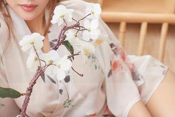 YouMi尤蜜荟 - 沈善熙的原图：那甜得发腻的恋歌，仿佛酸酸甜甜的红莓果
