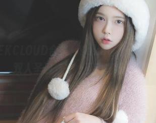 最新PEEKCLOUD合集，Yuka(유카)和朋友打造的双人圣诞，齐心互动真欢乐！
