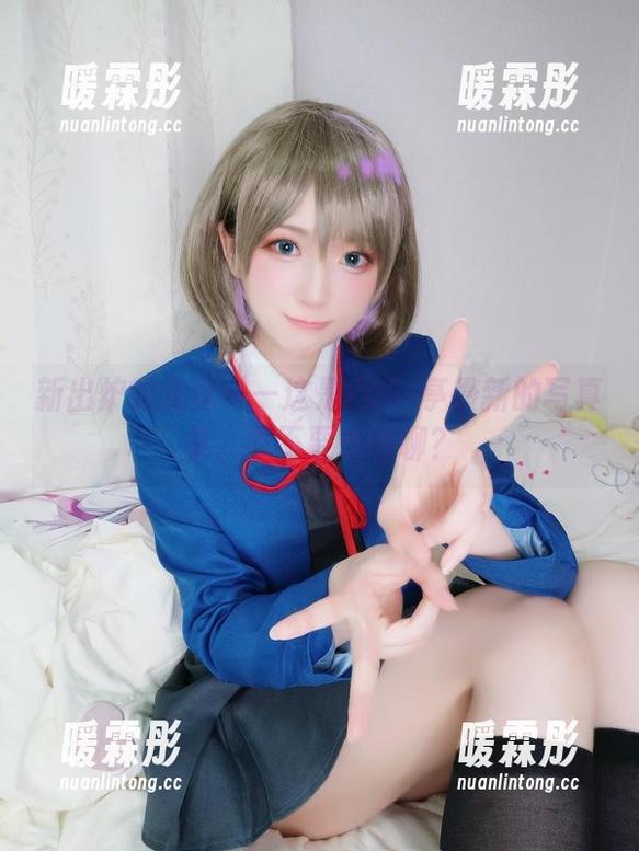 新出炉的灰丝——这是Yuki亭最新的写真集，要不要来聊聊？