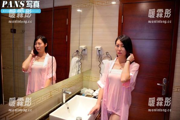 pans-金熙 pans - 看!金熙的新校服,原图配合无敌可爱!有种想喝奶茶的冲动!