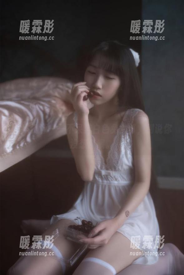 在线资源——不呆猫白色兔女郎，别说你没想过哦。