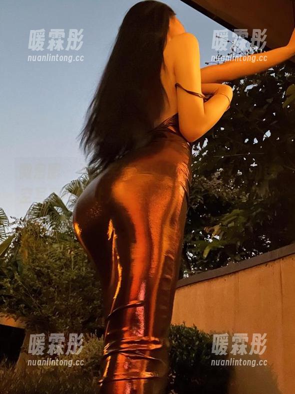 不爱笑的赛琳 微密圈 - 不爱笑的赛琳又来了,这次的镂空写真可真让人意不自禁,快来瞧瞧更新吧!