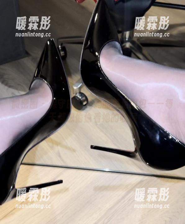 微密圈 - 保守的二舅妈的美足图包——每天都想偷偷看她的收藏