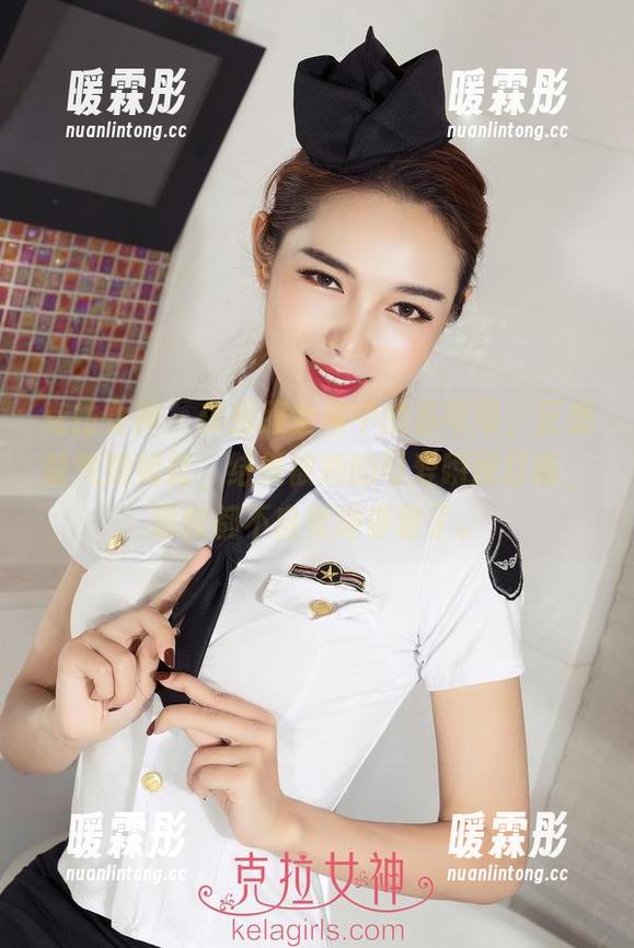 克拉女神-苏可可 克拉女神 - 体操服全集中的苏可可,正想说气势如虹,结果被她的可爱瞬间打断,眼睛都不自觉地停留了。