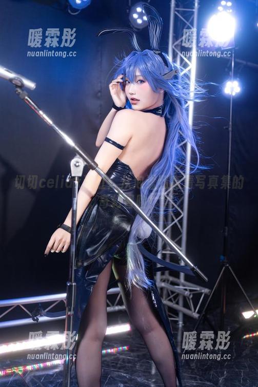 切切celiax浴缸：从泡澡到高清写真集的奇幻冒险！