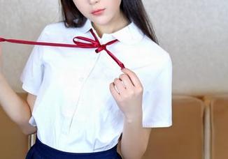 嗲囡囡 - 不用想太多，王婉悠Queen美足写真集精选，随便一睹，有时候心思是个神奇的东西。