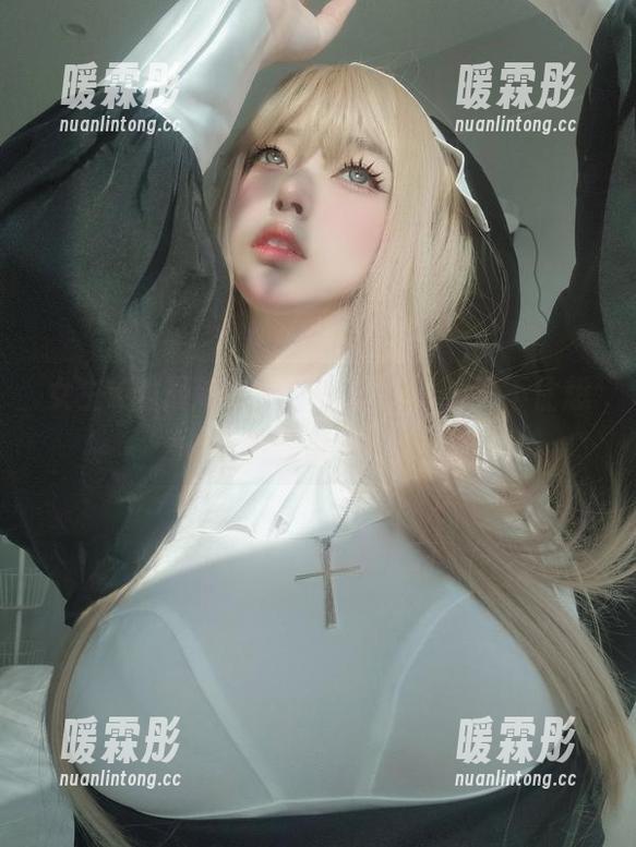 女主K的最新长腿套图，我真的忍不住想多看几遍。