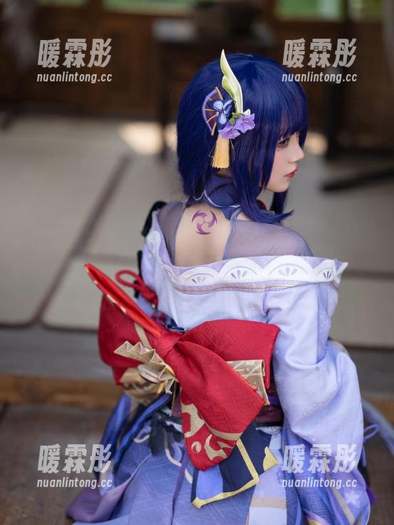 小仓千代w 小仓千代w的网袜图片,仿佛在邀请你来场不着边际的对话!