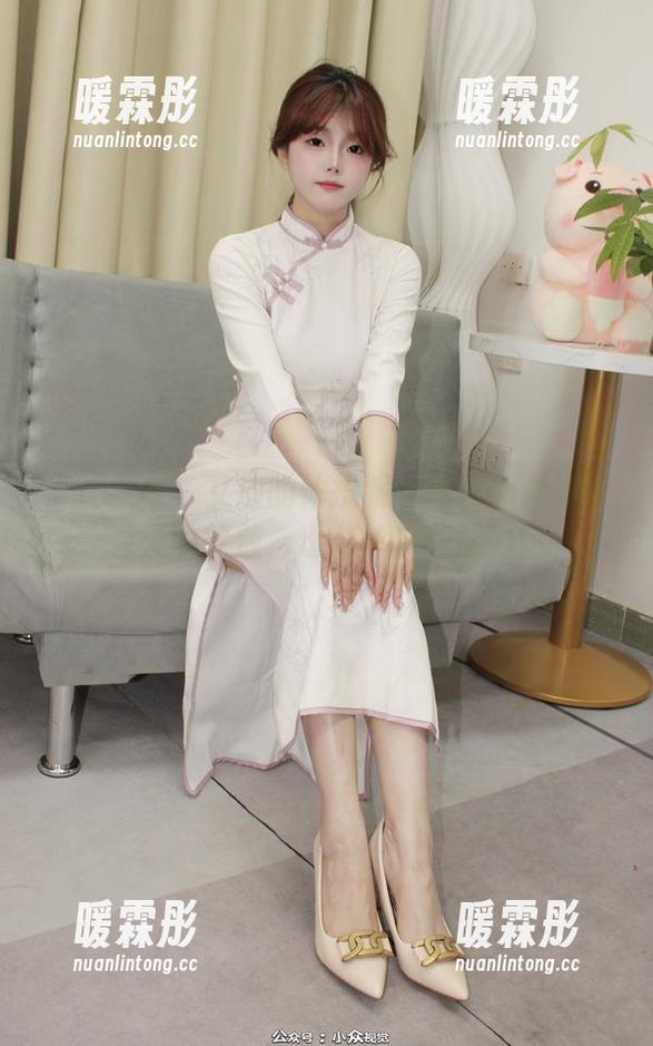 小众视觉-艾迪 小众视觉 - 艾迪的体操服—私房图片如同春天的绽放,透着俏皮和活力。