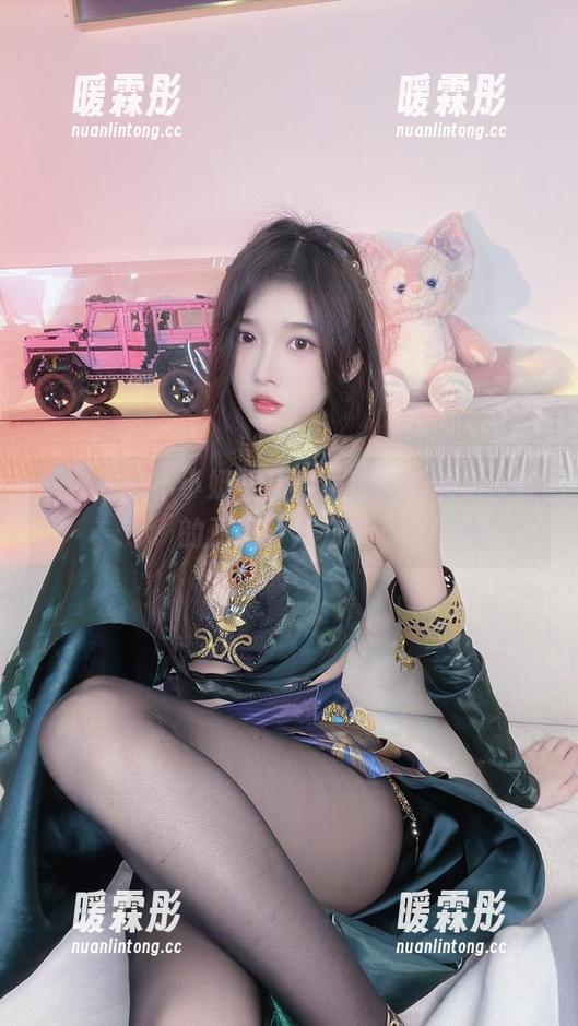 喔，看这小小奶瓶儿的女孩，难道是资源的正确打开方式？