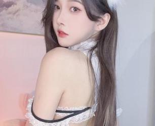 小小奶瓶儿的女神图包分享，调皮坏坏，忘掉烦恼一击即中！