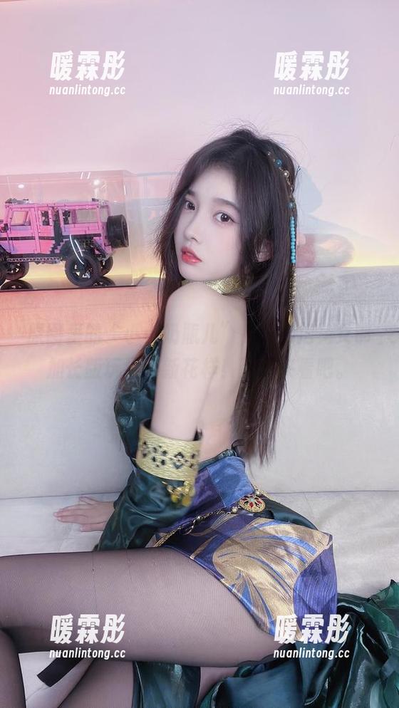 原图里的“小小奶瓶儿”，竟然把兔女郎加长版玩出了新花样！图集来看吧。