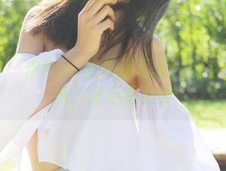 尤蜜荟 - 宋KiKi的校服写真：课堂上是学霸，课后是女神