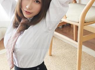 尤蜜荟 - 沈蜜桃，居家不费力，原图的轻松感真让人羡慕。