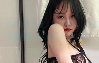 微密圈 - 这套合集真让人出乎意料，张鑫baby的礼服好像在默默诉说什么呢？