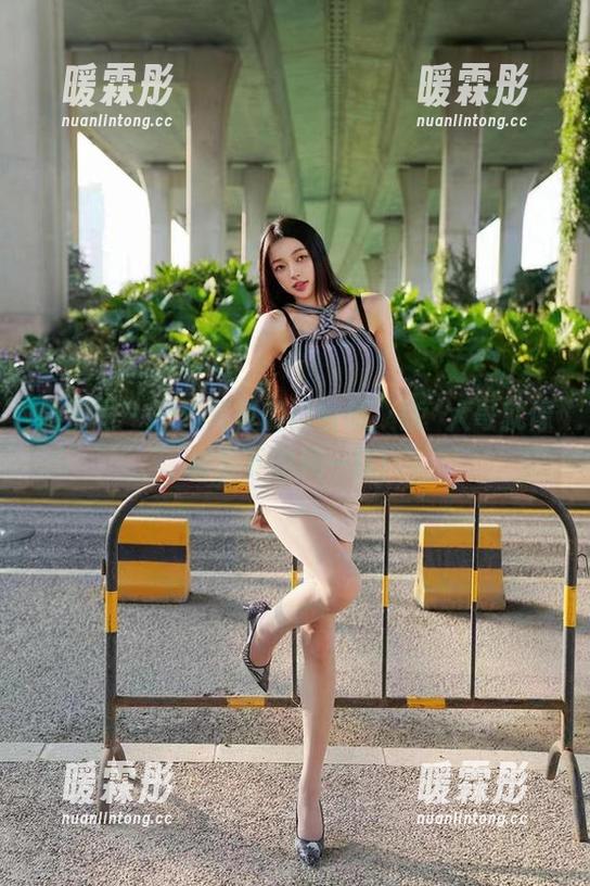徐珺大哥 微密圈 - 户外写真的自由感,徐珺大哥就像树影下的风一样!
