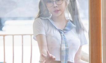 星颜社 - 清妙的肉丝大狂欢：一套图，一身轻松的靡靡之音