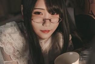 礼服私房图包，晓美妈大揭秘，咋没听说过搭配教程里有这样一出？