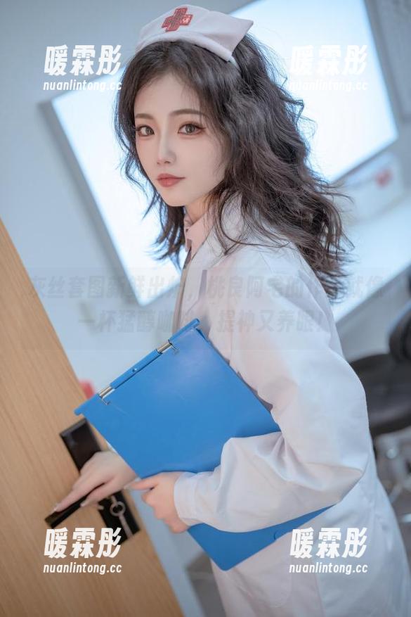 桃良阿宅 灰丝套图新鲜出炉,桃良阿宅的作品就像一杯猛醇咖啡,提神又养眼!
