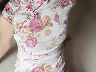 梦丝女神 - 私拍合集里的晓晓，裙子香气在空气中飘荡着