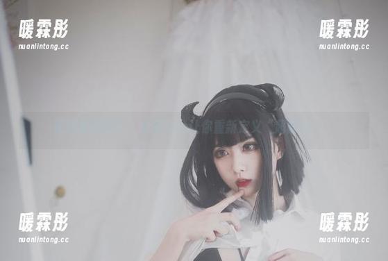 清颜颜子 精选清颜颜子,女巫cos让你重新定义“超能力”。