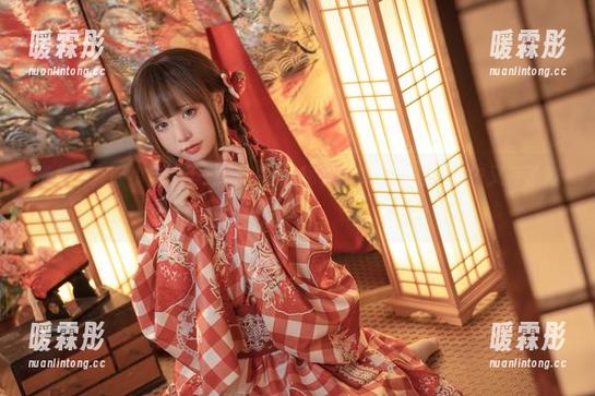 爆机少女喵小吉，下载带拼图的秘书图库，不知不觉中又存了好多…