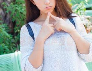 爱蜜社 - 当有些人说透明，芝芝Booty的作品是她的心声没错了。