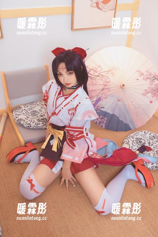 神乐坂真冬 神乐坂真冬的居家生活:发现高清美图的迷人角落
